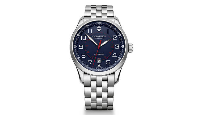 <p><strong>Airboss Mechanical Limited Edition</strong><br>Movement: Automatic, Case Material: Stainless Steel, Case Diameter: 42 mm, Strap Material: Stainless Steel, Water Resistance: 10 bar, Price: ¥150,000 (excluding tax), Limited Edition: 250 pieces, includes special box</p>