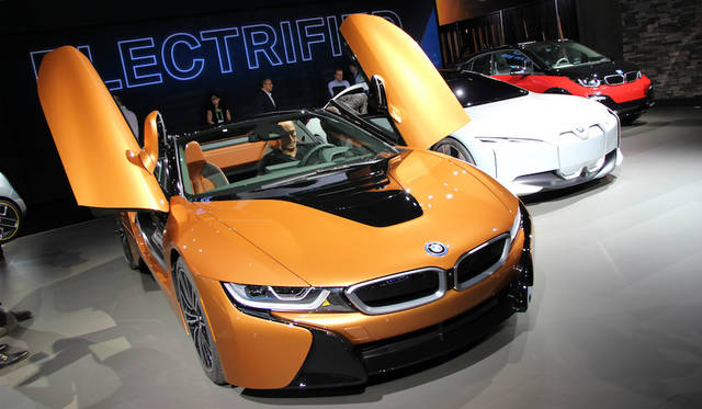 BMW i8 Roadster