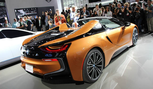 BMW i8 Roadster