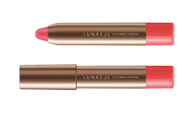 Pure, delicate beauty. LUNASOL's 2018 Spring/Summer makeup captivates with vibrant, macaron-inspired shades.