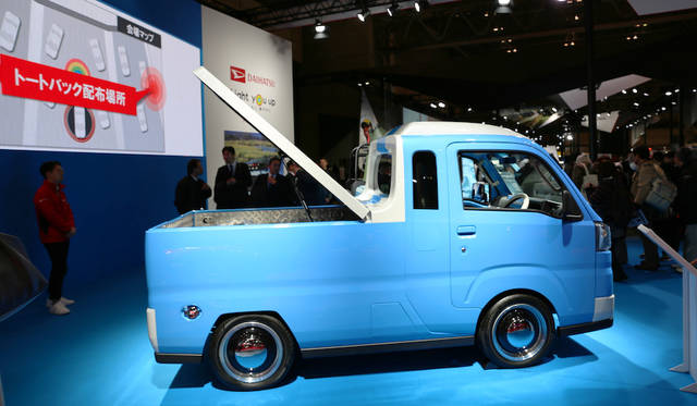 <strong>Daihatsu Hijet Truck Jumbo Active ver｜ダイハツ ハイゼット トラック ジャンボ アクティブver</strong><br> 遊び心でデザインされた軽規格のハイゼット トラック ジャンポ アクティブVer.