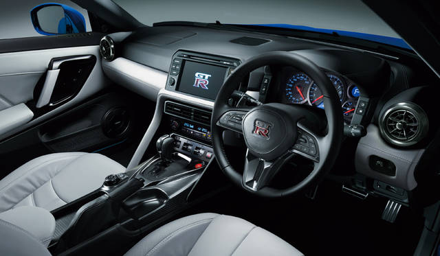 Nissan GT-R