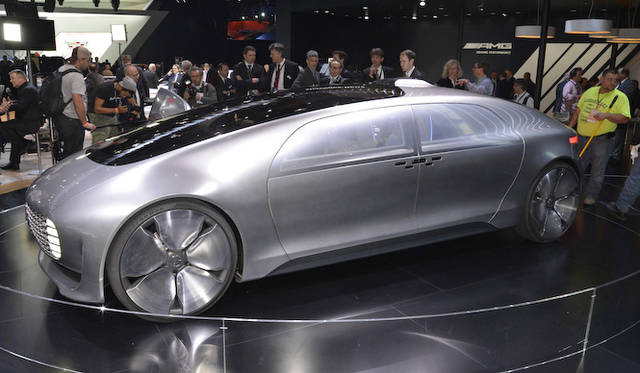 CES 2015でも登場した完全自律運転のコンセプトモデル