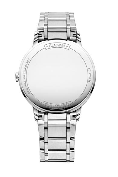 <strong>クラシマ レディスRef.10225</strong><br/>ケース｜ステンレススチール<br/>直径｜36.5mm<br/>厚さ｜5.65mm<br/>ムーブメント｜クォーツ<br/>機能｜日付表示<br/>ブレスレット｜ステンレススチール<br/>防水性｜5気圧<br/>発売時期｜5月予定<br/>税込予価｜24万3000円<br/><br/>ボーム＆メルシエ<br/>Tel. 03-3288-6335<br/>http://www.baume-et-mercier.jp/<br/>