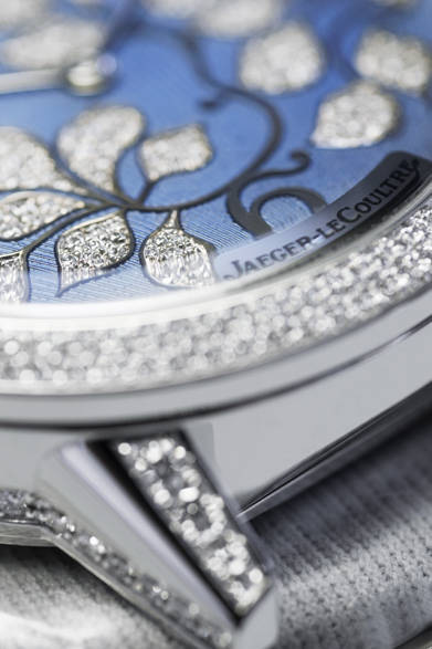 Case | 18K white gold<br />Diameter | 39mm<br />Thickness | 8.68mm<br />Movement | Automatic, Cal. 942<br />Power reserve | 40 hours<br />Strap | Alligator strap<br />Functions | Hours, minutes, minute repeater<br />Price (excl. tax) | ¥28,500,000<br />Expected release | August