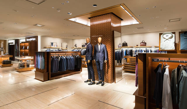 <strong>ERMENEGILDO ZEGNA</strong><br />Isetan Shinjuku Men's Building 4F, International Luxury