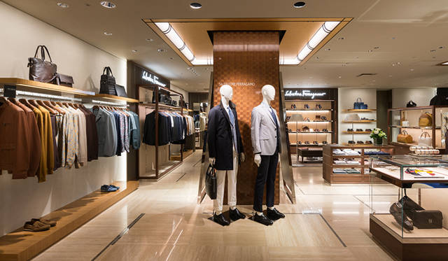 <strong>SALVATORE FERRAGAMO</strong><br />Isetan Shinjuku Men's Building 4F, International Luxury