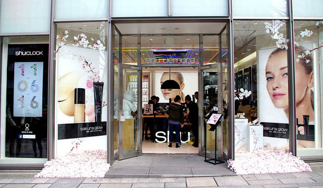 「シュウ ウエムラ ビューティ ブティック 表参道ヒルズ本店」