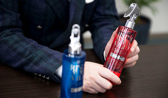 Fabric Deodorizing Spray "Fabric Shower" ¥1,836 (250mL) (Fits Corporation)