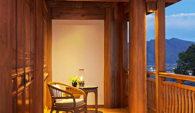 Suite Balcony © Aman