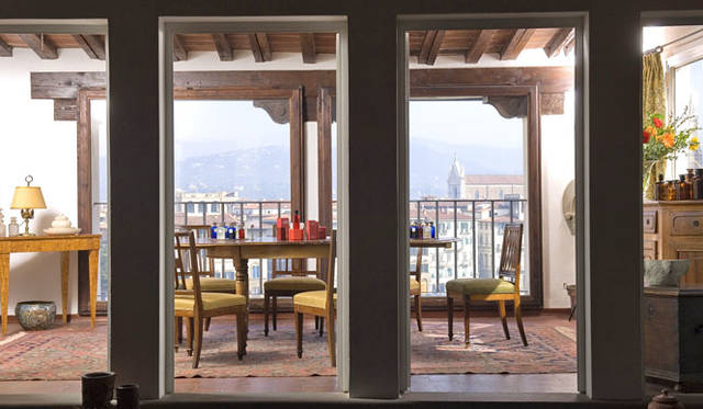 <strong>LORENZO VILLORESI</strong><br />THE ATELIER "Via de Bardi"