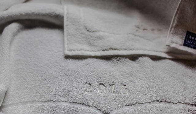 <strong>IKEUCHI ORGANIC</strong><br />"COTTON NOUVEAU 2015" Bath Towel, Face Towel, Wash Towel, Gauze Baby Blanket, Box Set (Bath Towel / Face Towel / Wash Towel), Colors: White / Pink / Blue / Green / Brown