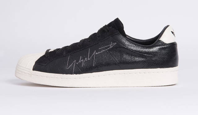 <strong>Yohji Yamamoto</strong><br /> "adidas SS Metallic by Yohji Yamamoto" ¥38,880