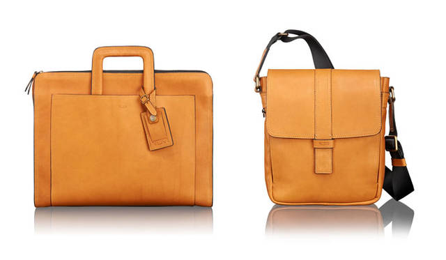 <strong>TUMI</strong><br />"Tumi 1975 Collection"<br />Left: Slim Portfolio (Tan) ¥108,000. Right: Flap Crossbody (Tan) ¥84,240