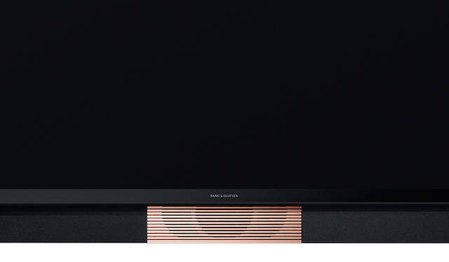 <strong>Bang & Olufsen Love Affair Collection BeoVision Avant 85</strong><br />Transform your living room into a true cinema with top-quality visuals and sound that surpasses conventional TV. Includes floor stand and BeoRemote One. ¥4,543,000 (excl. tax) 