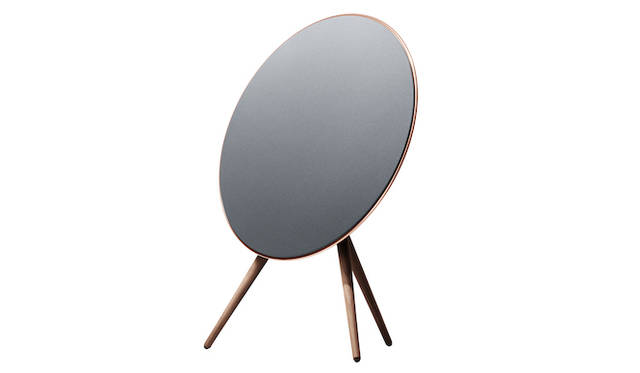 <strong>Bang & Olufsen Love Affair Collection BeoPlay A9</strong><br />A wireless speaker with an elegant presence, beautifully designed like a piece of furniture. Its one-touch playback offers a magical user experience. Boasts powerful, beautiful sound. ¥220,000 (excl. tax) 