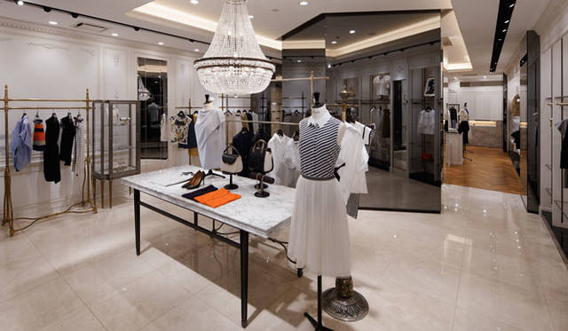 <strong>PARIGOT | Paris</strong><br />"PARIGOT MARUNOUCHI"