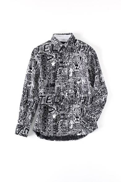 <strong>MENS | </strong> A lightweight cotton shirt with a crisp feel. The pop graphic is inspired by 80s street art. It's also recommended to show just a hint of it peeking from under a knit or sweatshirt. Shirt ¥43,200 (DIESEL BLACK GOLD)