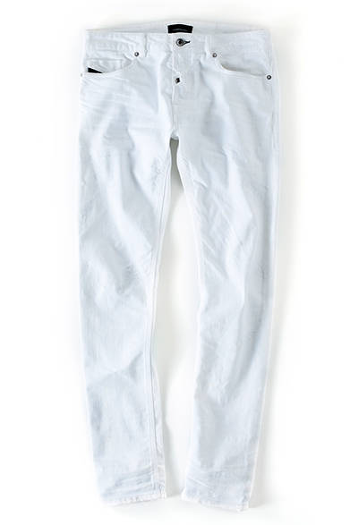 <strong>MENS | </strong> Clean white denim, casually updated with a slight distressed finish. Subtle tone-on-tone paint splatters add a touch of grunge without being too refined or too rough. Denim ¥46,440 (DIESEL BLACK GOLD)