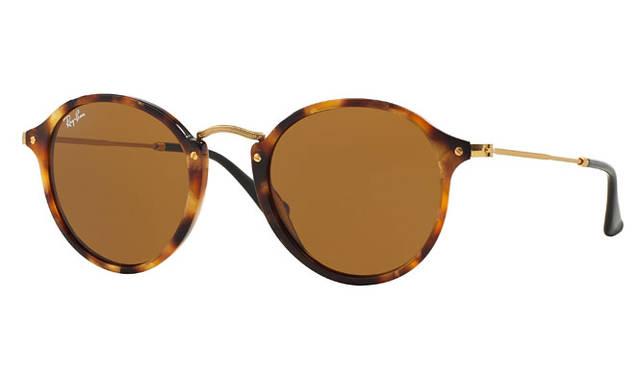 <strong>Ray-Ban</strong><br />Model "RB2447F" Ray-Ban®