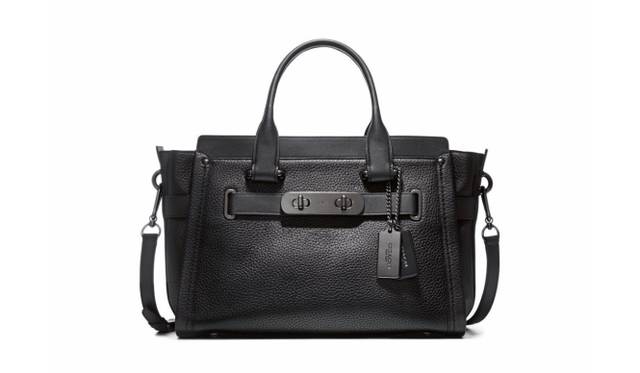 Pebbled leather COACH Swagger [W33×H22×D17cm] ¥84,240