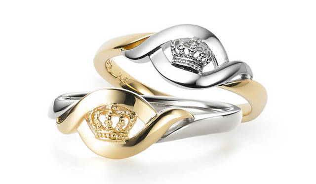 <strong>JUSTIN DAVIS | Justin Davis</strong><br />Bridal Collection