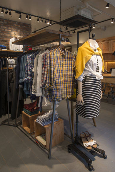 <strong>NEWYORKER｜ニューヨーカー</strong><br />NEWYORKER BLUE Harajuku Store