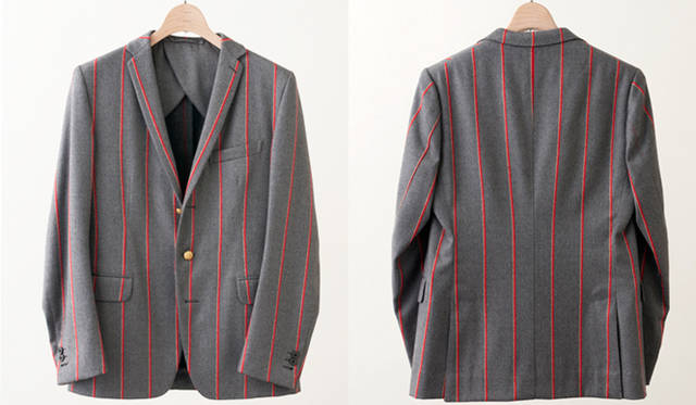 The finished collaboration jacket features widely spaced red stripes and a smart silhouette, creating a piece that is both unique and chic. This jacket will be available for made-to-order sales at "L’ECHOPPE," a shop opening in Minami-Aoyama on April 25th (Saturday), with the theme "A shop for the fashion gourmand who enjoys playful, deconstructed style."