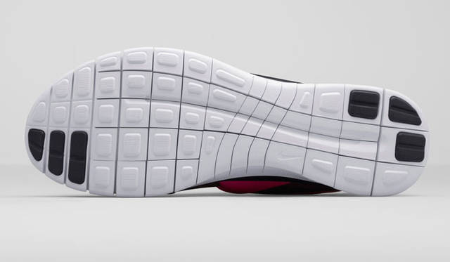 <strong>NIKE SPORTSWEAR</strong><br />Men's Nike Free Sock Dart
