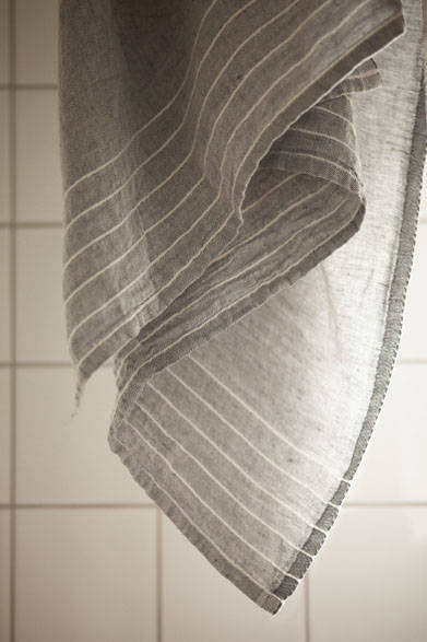 <strong>LAPUAN KANKURIT</strong><br />"KASTE" Multi-use Towel