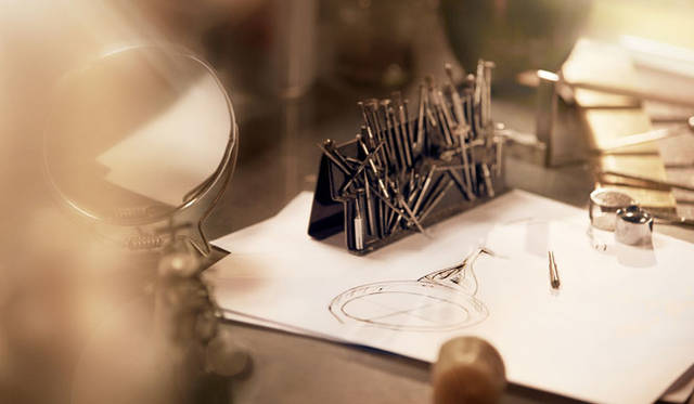 <strong>BURBERRY</strong><br />2015 SPRING & SUMMER EYEWEAR COLLECTION