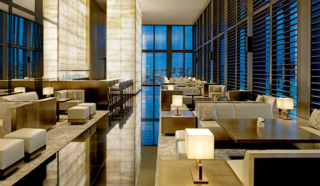 2. Armani Hotel Milano (Quadrilatero della Moda)