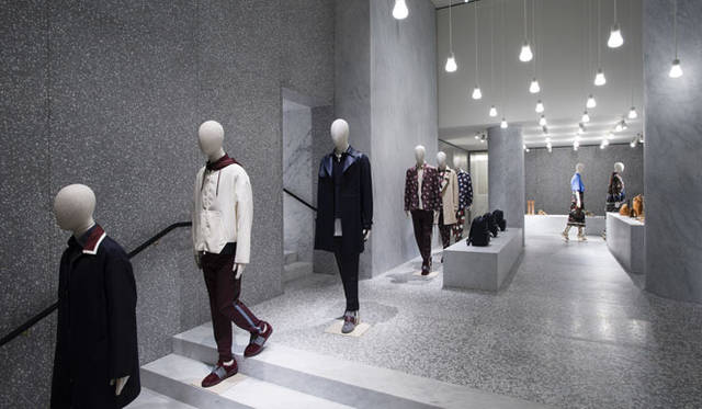 <strong>VALENTINO</strong><br />Valentino Boutique