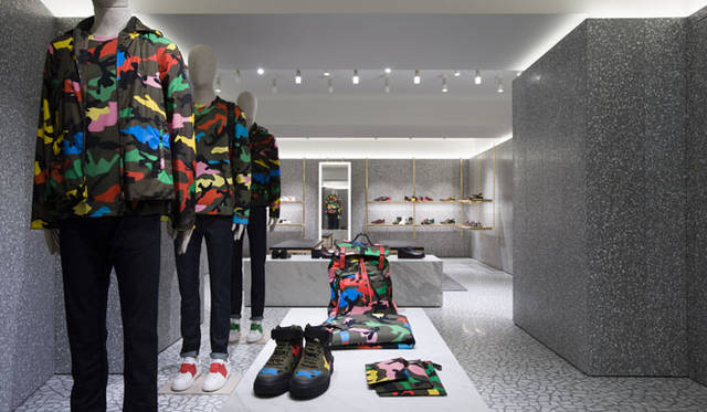 <strong>VALENTINO</strong><br />Valentino Boutique Men