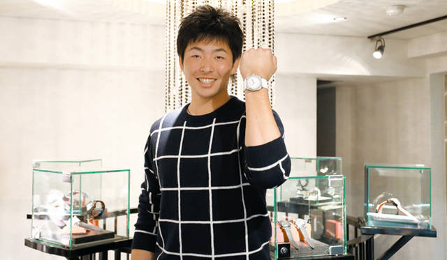 A special model in Jeanrichard's popular "Terrascope" collection. This unique timepiece, a fusion of player Osera and Jeanrichard, is exclusively available at "Long Slow Distance Hiroshima."