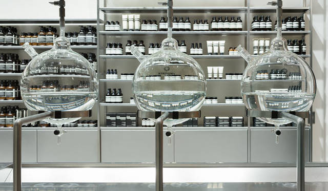 <strong>Aēsop</strong><br />Aesop Tokyo Midtown Store | Photographs by OTA Takumi