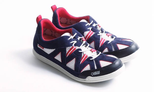 A color variation of photos 13 and 14. The shoelaces have stretch processing, allowing for easy on and off without untying. ¥21,600