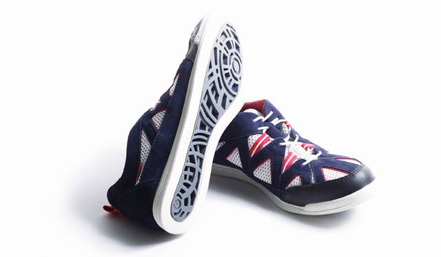 The same sole pattern as photo 14.