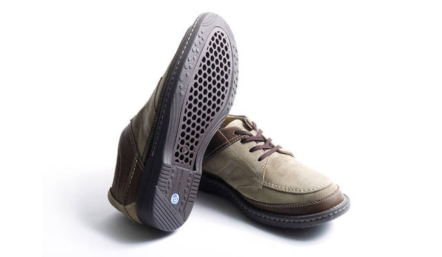 Another pair with the same sole pattern as photo 18.