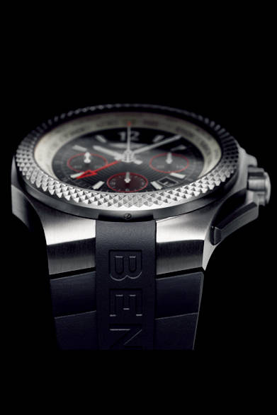 <strong>BENTLEY GMT LIGHT BODY B04 S</strong><br/>Case: Titanium<br/>Diameter: 45mm<br/>Movement: Automatic (Cal. B04)<br/>Functions: Chronograph (30-minute and 12-hour counters), second time zone (home time displayed via 24-hour hand), world time (city ring adjusted by rotating bezel for 24 time zones)<br/>Strap: Black rubber<br/>Water resistance: 100m<br/>Release: Summer 2015 (scheduled)<br/>Price: ¥1,653,480<br/>