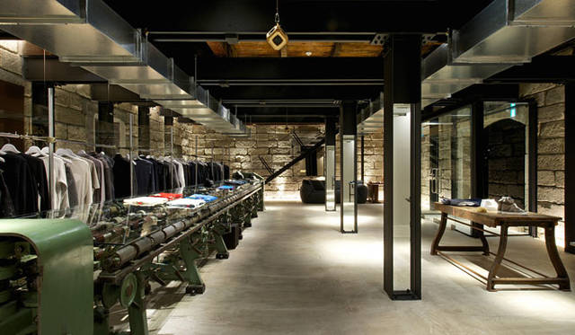 <strong>GEA | GEA</strong><br />Select shop GEA, 1st floor