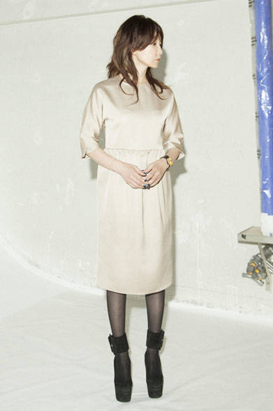 <strong>PEELSLOWLY</strong><br />Spring/Summer 2015 (3rd) Collection<br />Butterfly Dress ¥30,240