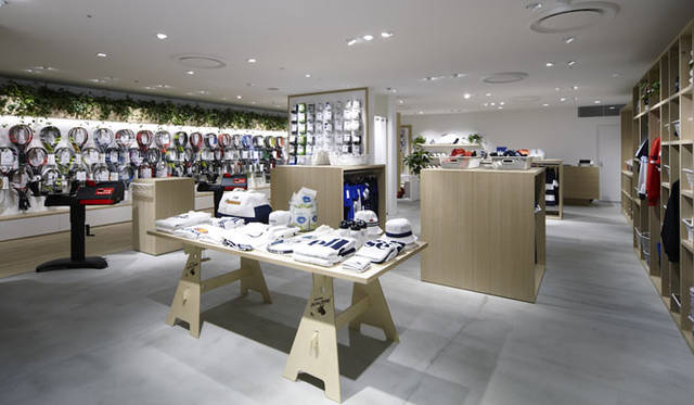 <strong>ellesse</strong><br />"ellesse tennis club with windsor racket shop"
