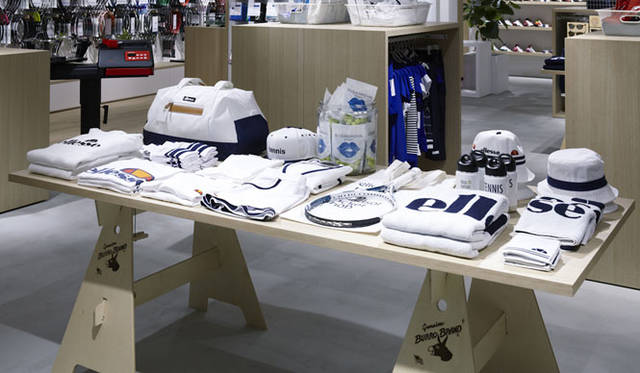 <strong>ellesse</strong><br />"ellesse tennis club with windsor racket shop"