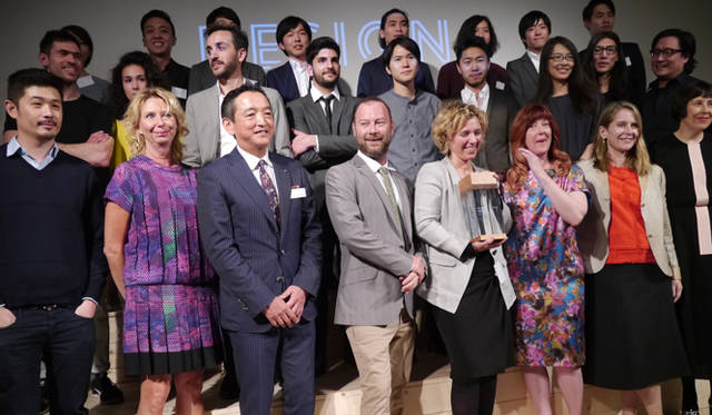 A large gathering of winners and their mentors from LEXUS DESIGN AWARD 2015.