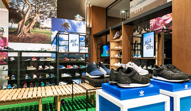 <strong>ISETAN MEN’S｜イセタンメンズ</strong><br />「KICK THE CITY」第2弾　5月10日（日）まで、伊勢丹新宿店メンズ館1階＝プロモーションスペースで開催