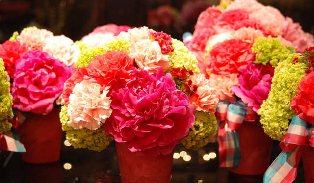 <strong>FLORALUXE</strong><br />2015 Spring Flower & Mother’s Day “Spring Flower Design and Mother’s Day”