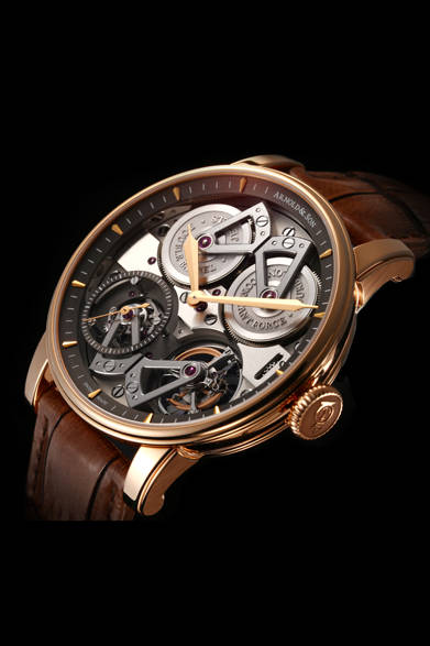 <strong>コンスタントフォース トゥールビヨン</strong> <br /><br />ケース｜18Kレッドゴールド（5N）<br /> 直径｜46mm<br /> 厚さ｜12.25mm<br /> ムーブメント｜手巻き（Cal.A&S 5119）<br /> 機能｜コンスタントフォース機構、トゥールビヨン<br /> ストラップ｜アリゲーター<br /> 防水｜3気圧<br /> 発売時期｜7月予定<br /> 予価｜2266万9200円<br />