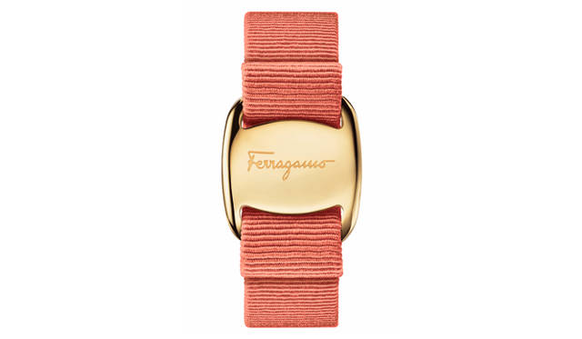 <strong>Vara</strong><br />Case | Gold IP stainless steel<br />Size | 26 x 27mm<br />Movement | Quartz<br />Strap | Leather with grosgrain ribbon<br />Water resistance | 5 bar<br />Release | Scheduled for May<br />Estimated price | ¥168,480<br />