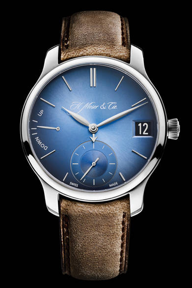 <strong>Endeavour Perpetual Calendar</strong><br />Case | 18k White Gold<br />Diameter | 40.8mm<br />Thickness | 12.9mm<br />Movement | Manual-winding (Cal. HMC 341)<br />Functions | Perpetual calendar (date display at 3 o'clock, month display via central hand, leap year indicator on movement bridges), power reserve indicator<br />Strap | Alligator<br />Water Resistance | Daily water resistance<br />Release | Within 2015<br />Estimated Price | ¥6,912,000<br />